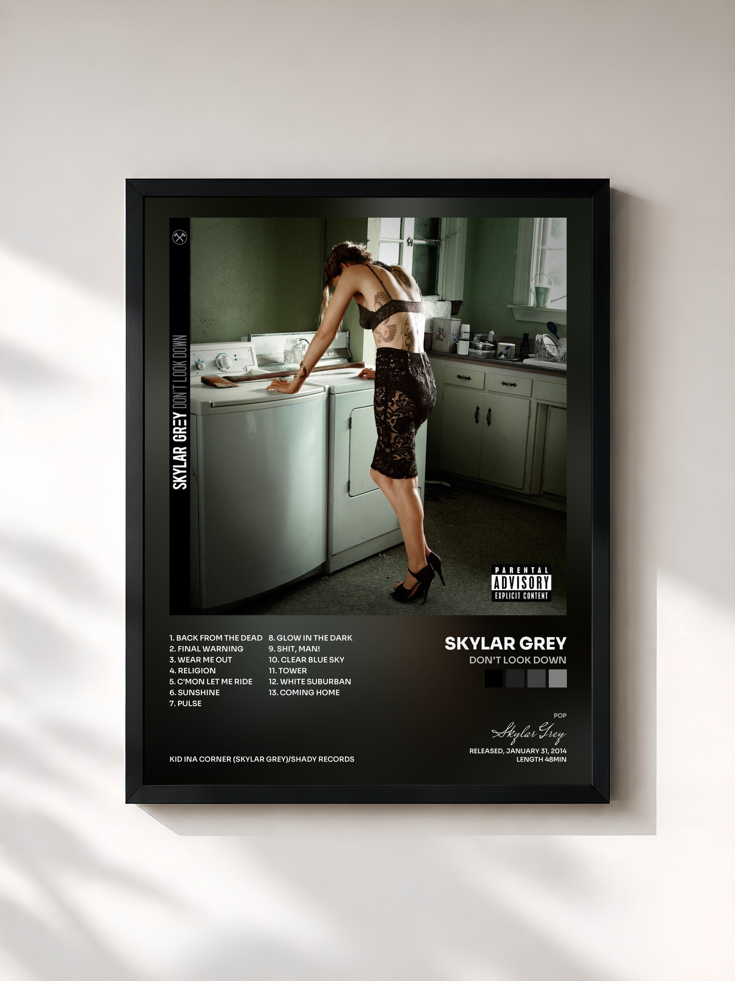 #noir Tableau de l'album Don't Look Down de Skylar Grey, cadre noir, imprimé et encadré en France