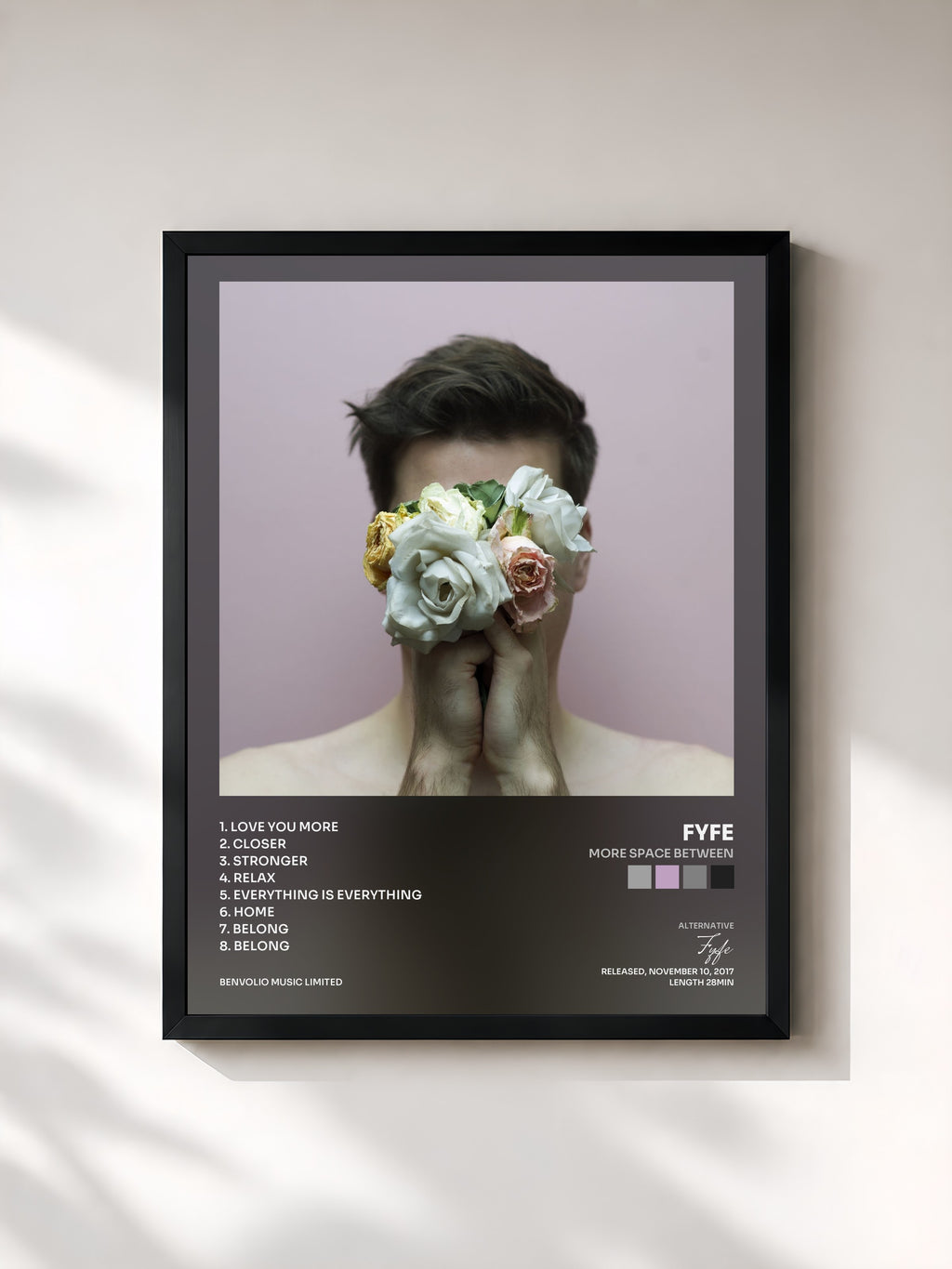 #noir Tableau de l'album More Space Between de Fyfe, cadre noir, imprimé et encadré en France
