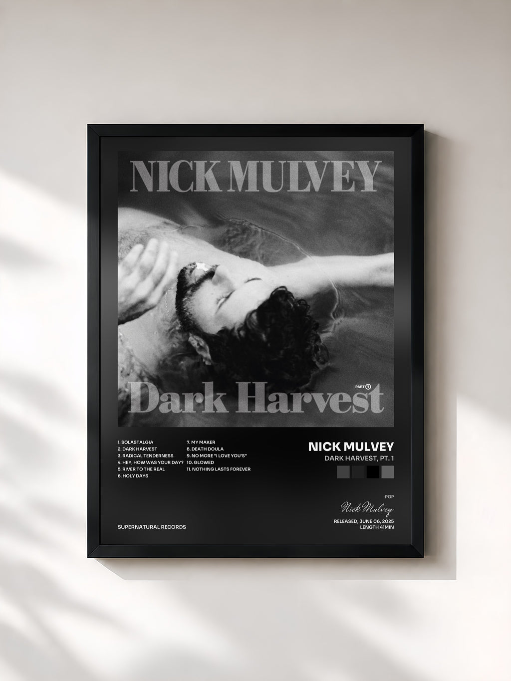 #noir Tableau de l'album Dark Harvest, Pt. 1 de Nick Mulvey, cadre noir, imprimé et encadré en France