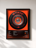 #noir Tableau de l'album STAY ALIVE de STAYC, cadre noir, imprimé et encadré en France