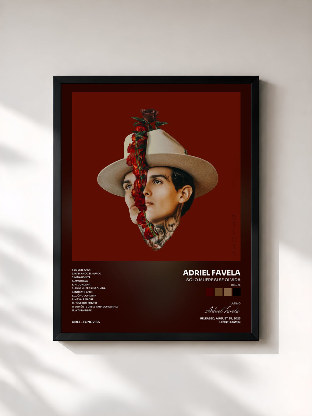 #noir Tableau de l'album Sólo Muere Si Se Olvida (Deluxe) de Adriel Favela, cadre noir, imprimé et encadré en France