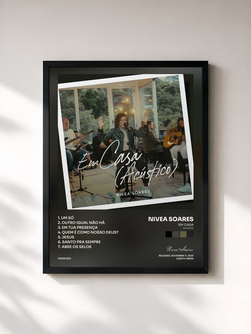 Nivea Soares · Em Casa (Acústico) — Affiche encadrée