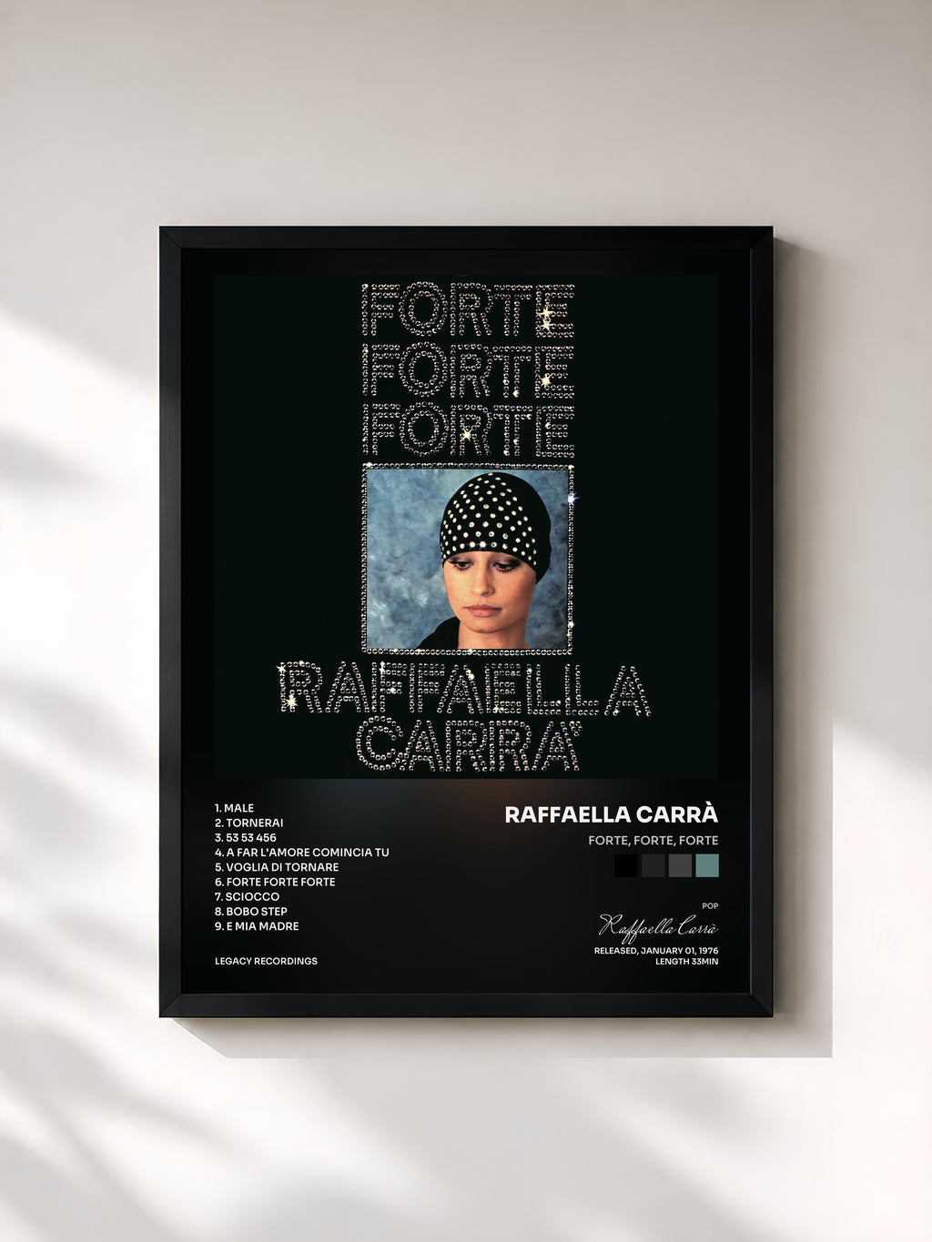 #noir Tableau de l'album Forte, forte, forte de Raffaella Carrà, cadre noir, imprimé et encadré en France