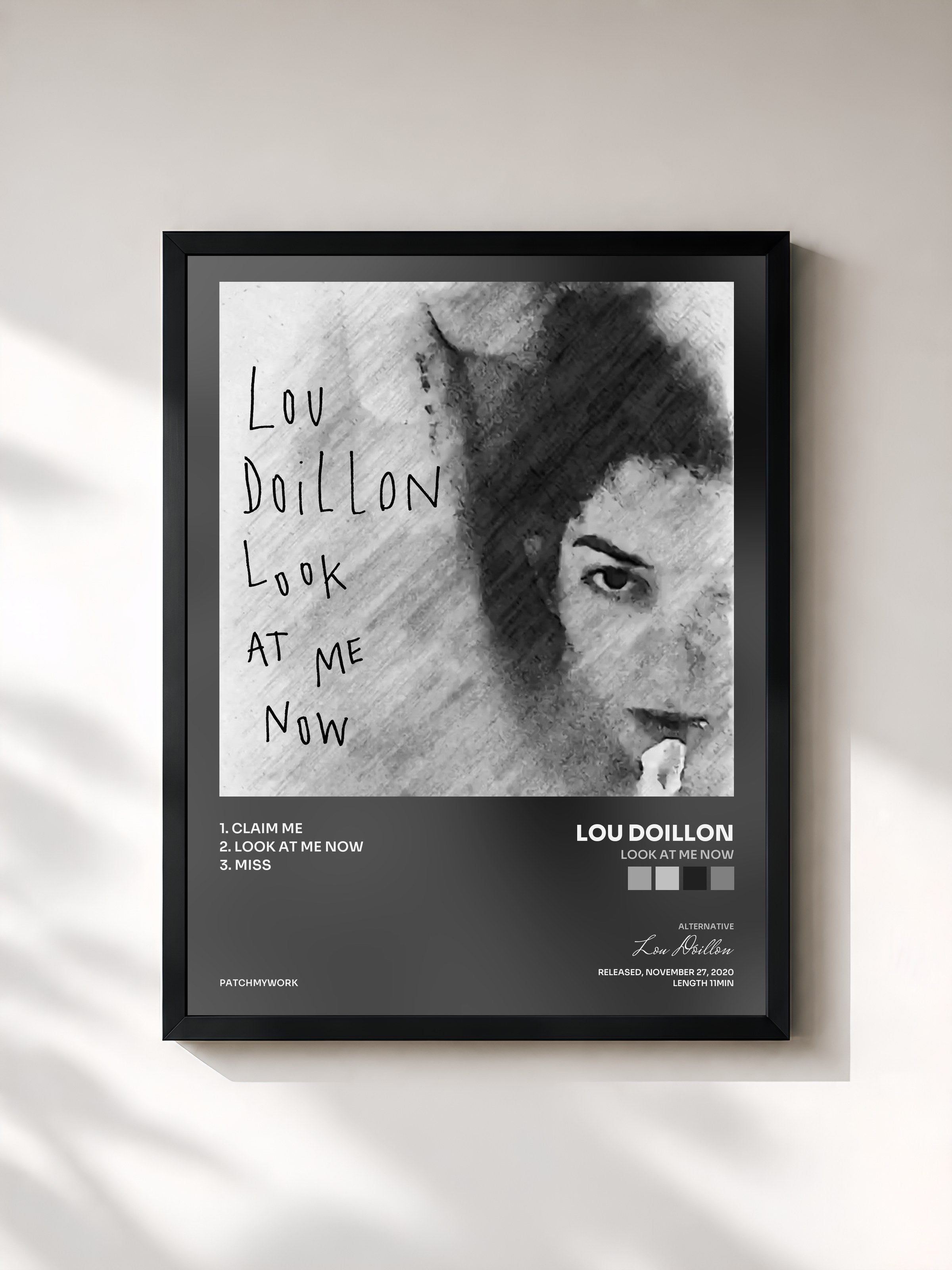#noir Tableau de l'album Look at Me Now de Lou Doillon, cadre noir, imprimé et encadré en France