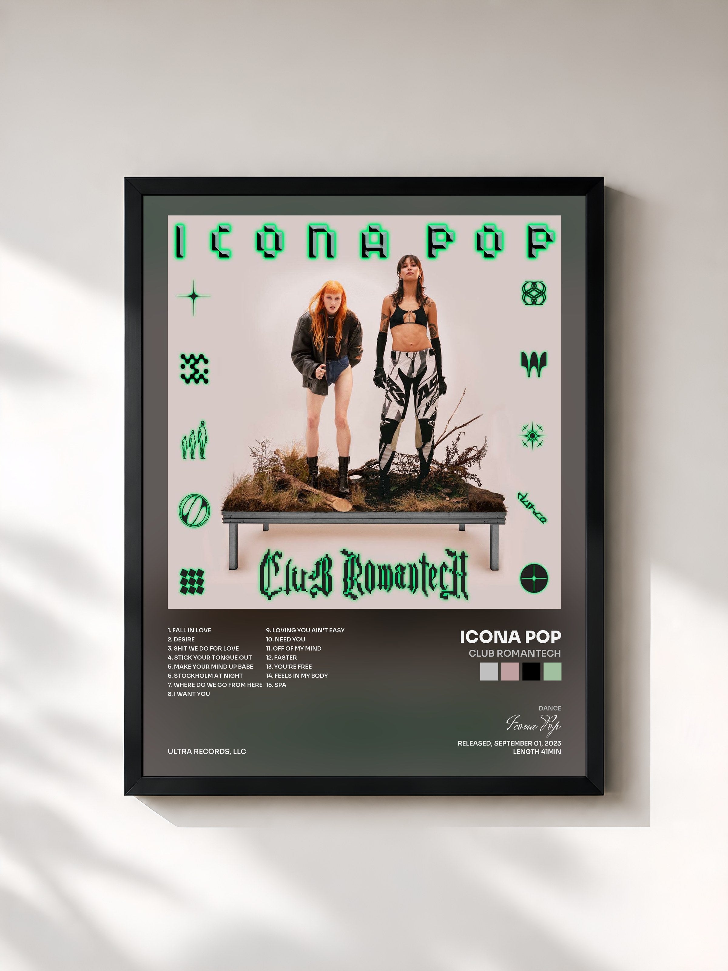 #noir Tableau de l'album Club Romantech de Icona Pop, cadre noir, imprimé et encadré en France