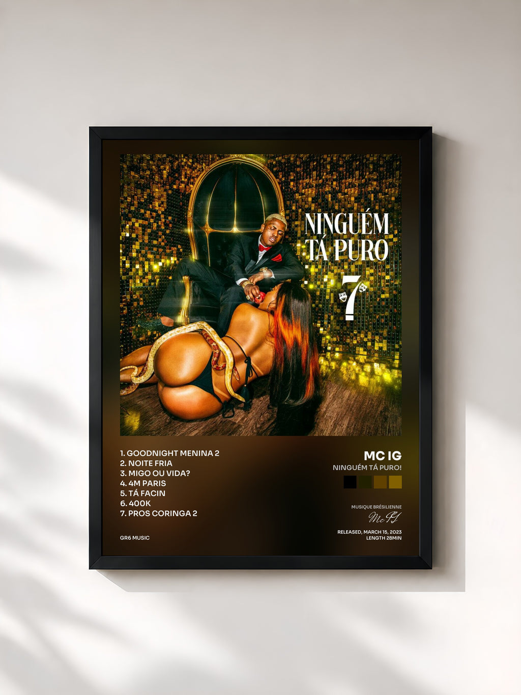 #noir Tableau de l'album Ninguém Tá Puro! de Mc IG, cadre noir, imprimé et encadré en France