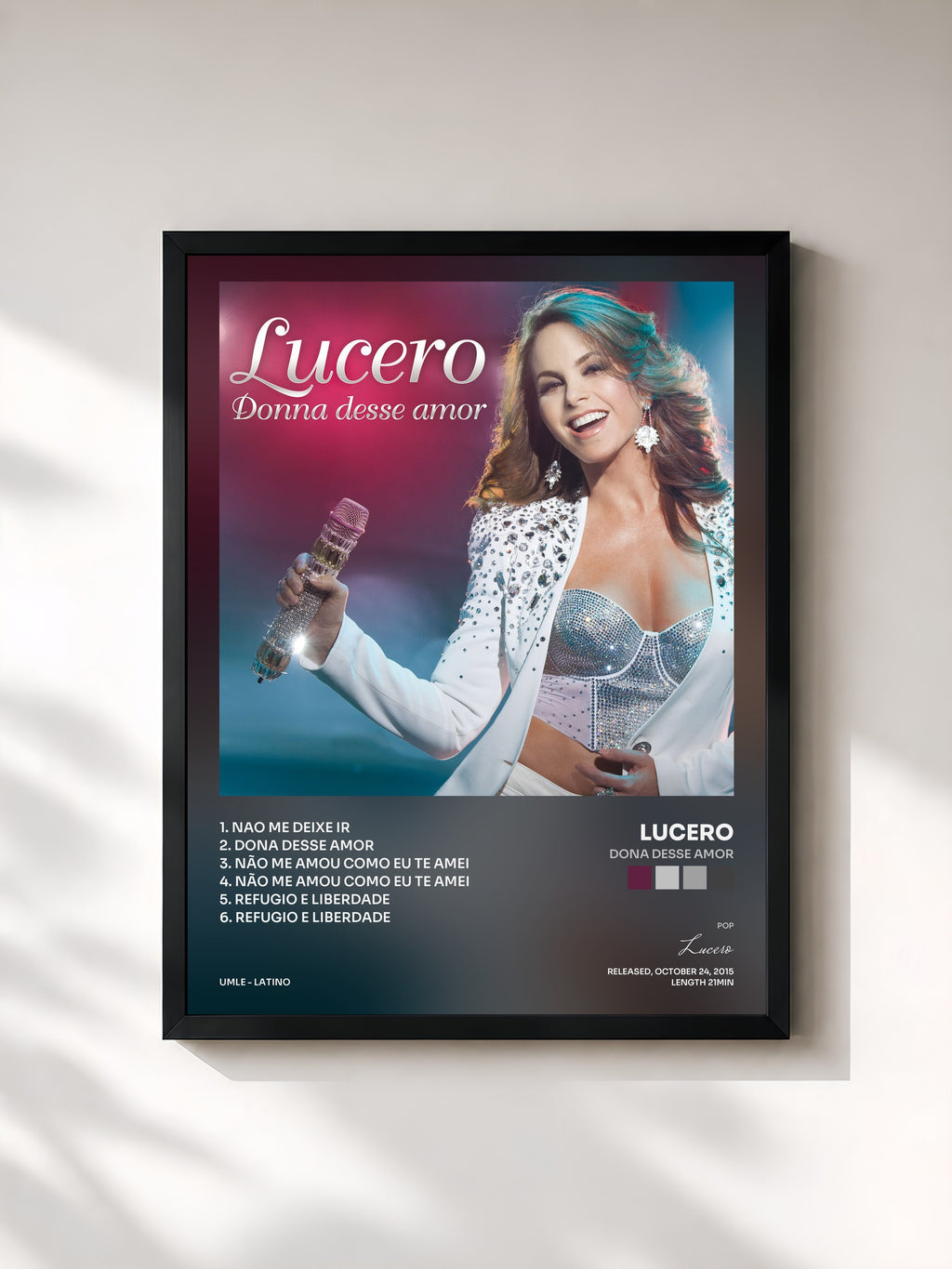 #noir Tableau de l'album Dona Desse Amor de Lucero, cadre noir, imprimé et encadré en France