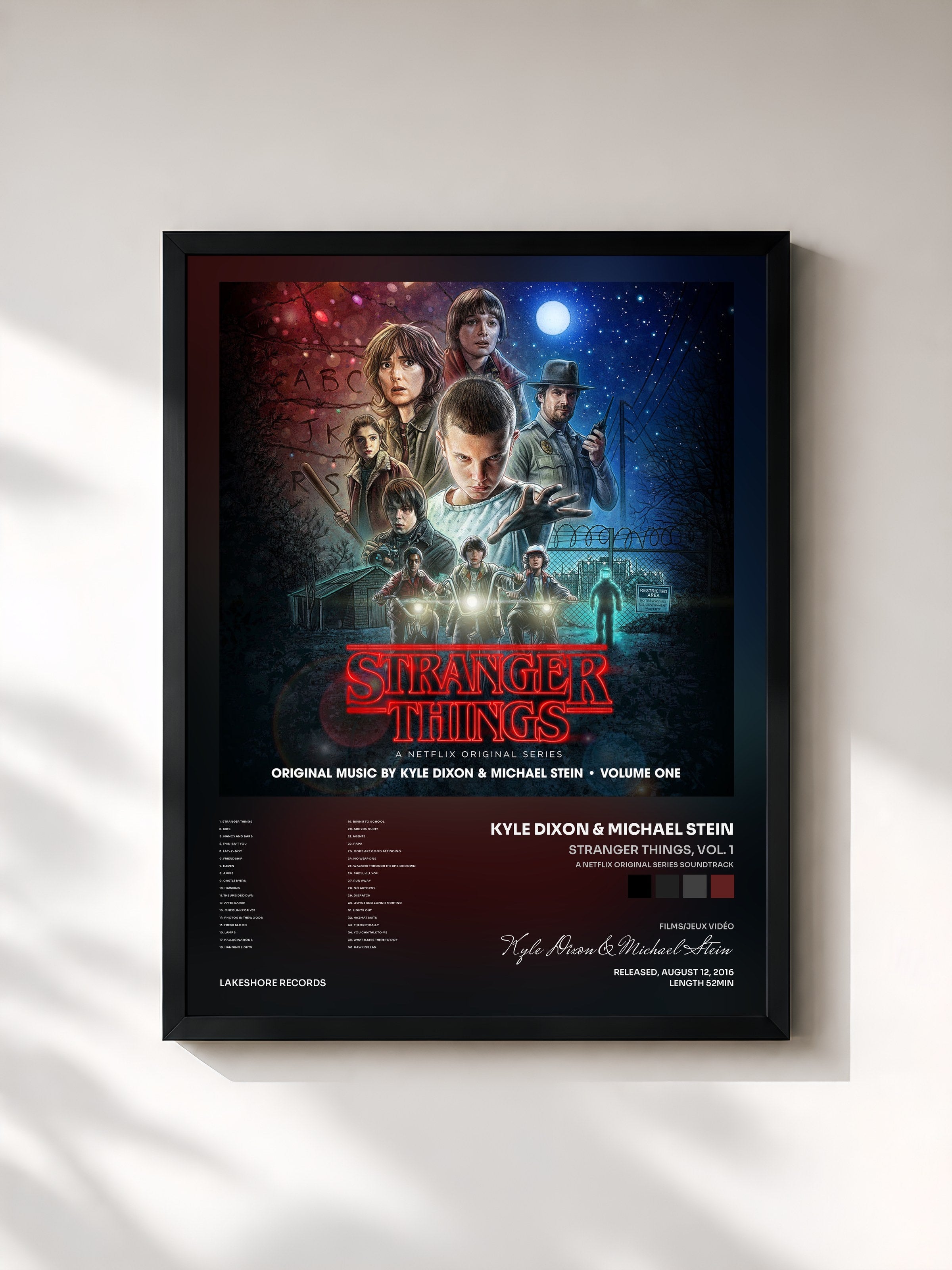 #noir Tableau de l'album Stranger Things, Vol. 1 (A Netflix Original Series Soundtrack) de Kyle Dixon & Michael Stein, cadre noir, imprimé et encadré en France
