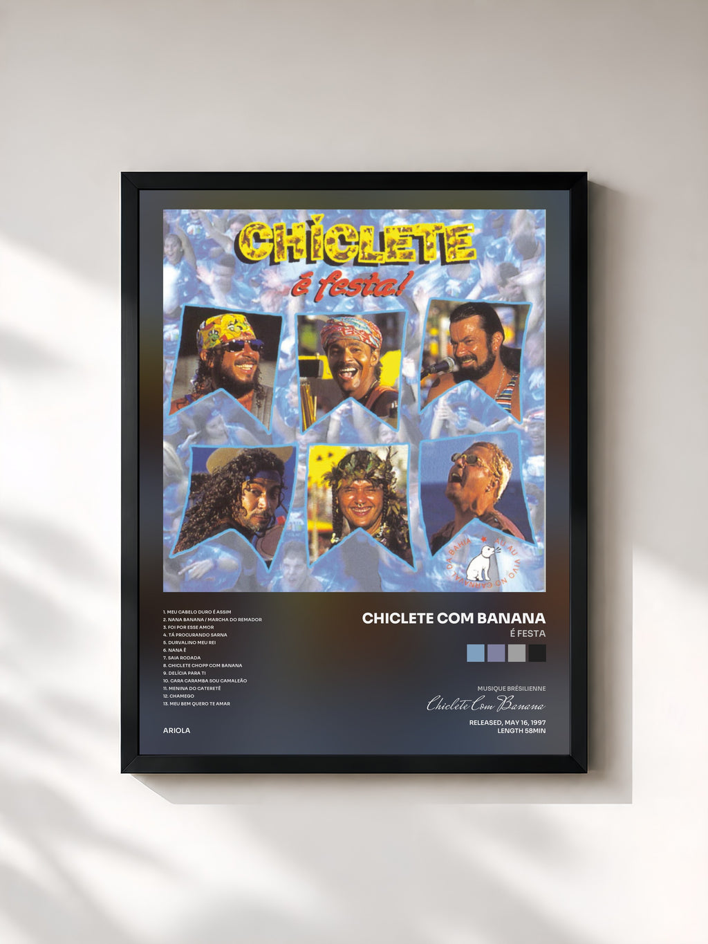 #noir Tableau de l'album É Festa de Chiclete Com Banana, cadre noir, imprimé et encadré en France