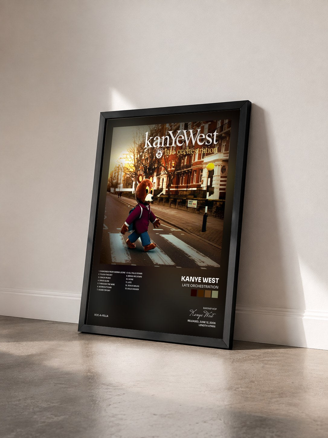 #noir Tableau de l'album Late Orchestration de Kanye West vu de trois quarts, cadre noir