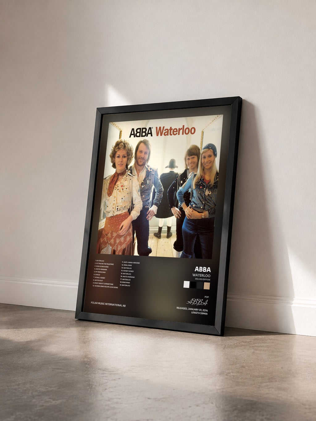 #noir Tableau de l'album Waterloo (Deluxe Edition) de ABBA vu de trois quarts, cadre noir