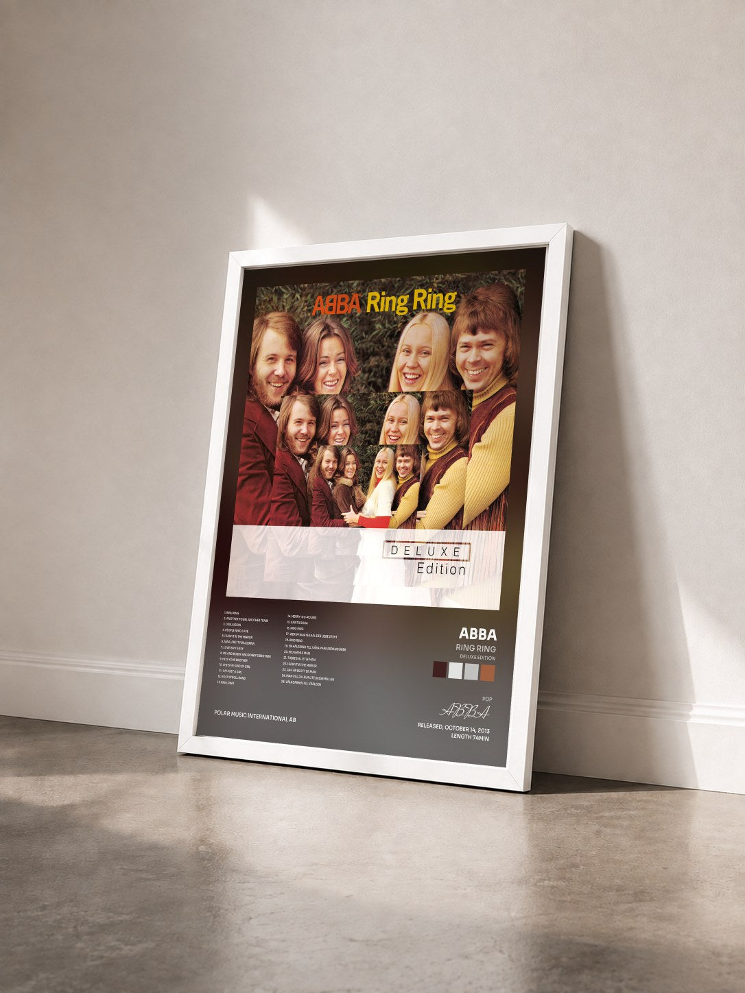 #blanc Tableau de l'album Ring Ring (Deluxe Edition) de ABBA vu de trois quarts, cadre blanc