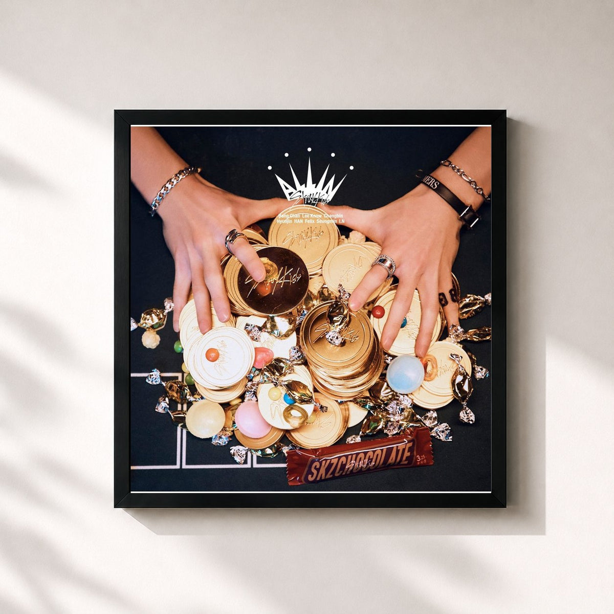 #noir Tableau carré de l'album ALL IN de Stray Kids, cadre noir 32x32 cm