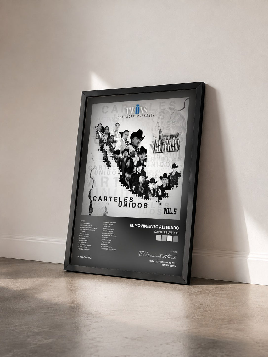 #noir Carteles Unidos di El Movimiento Alterado in stampa incorniciata vista di tre quarti, cornice nera