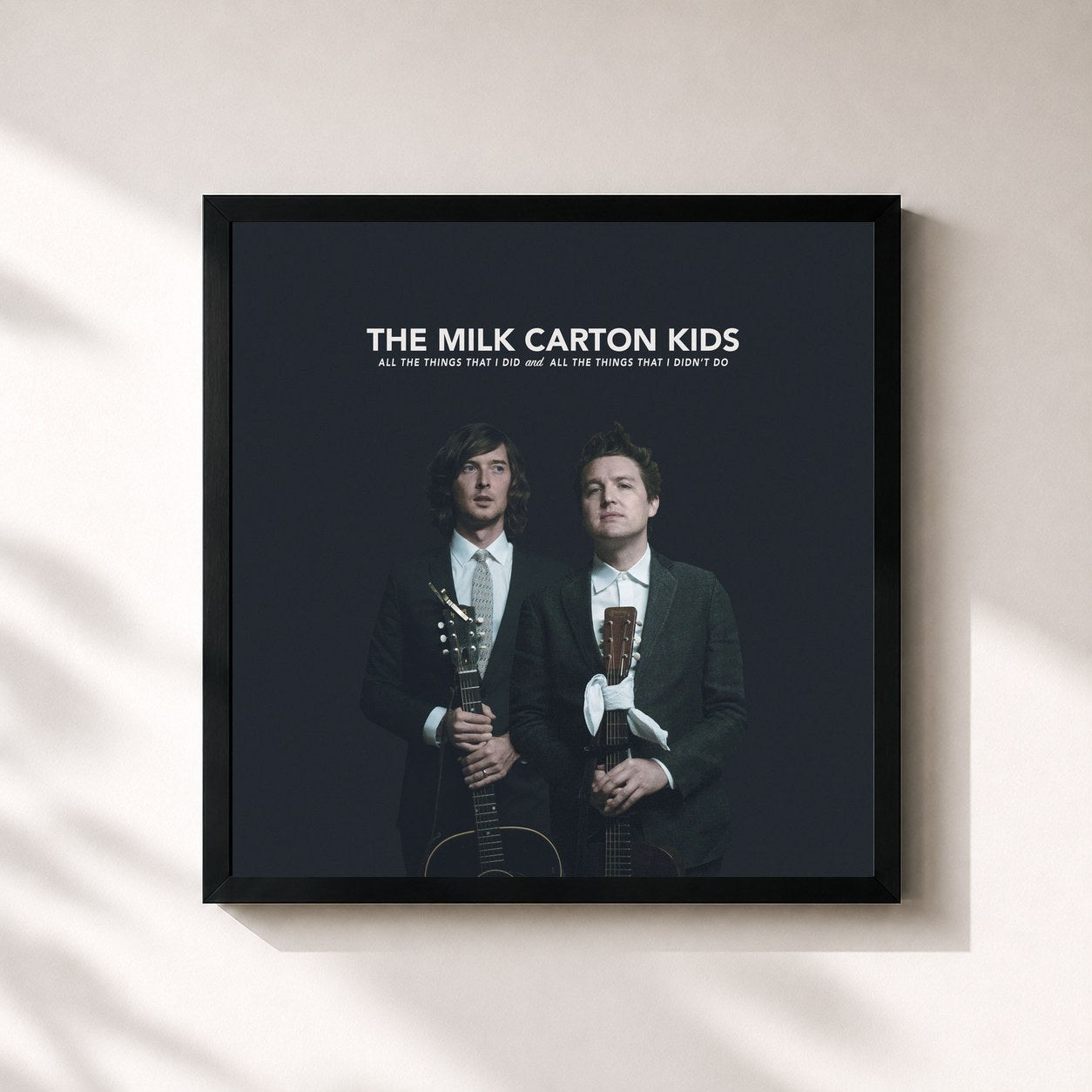 #noir Tableau carré de l'album All the Things That I Did and All the Things That I Didn't Do de The Milk Carton Kids, cadre noir 32x32 cm