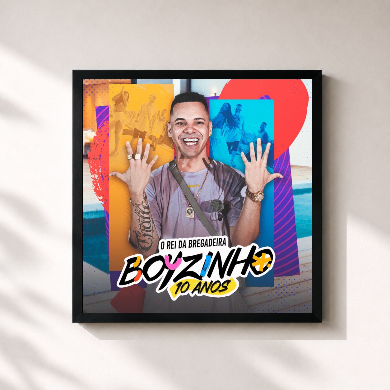 #noir Tableau carré de l'album BOYZINHO 10 ANOS de Boyzinho o Rei da Bregadeira, cadre noir 32x32 cm