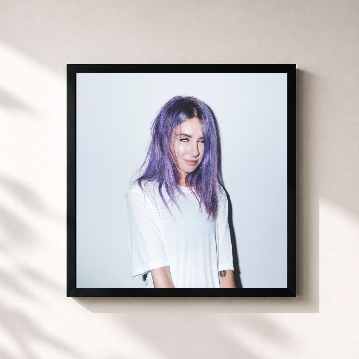 #noir Tableau carré de l'album Awake de Alison Wonderland, cadre noir 32x32 cm