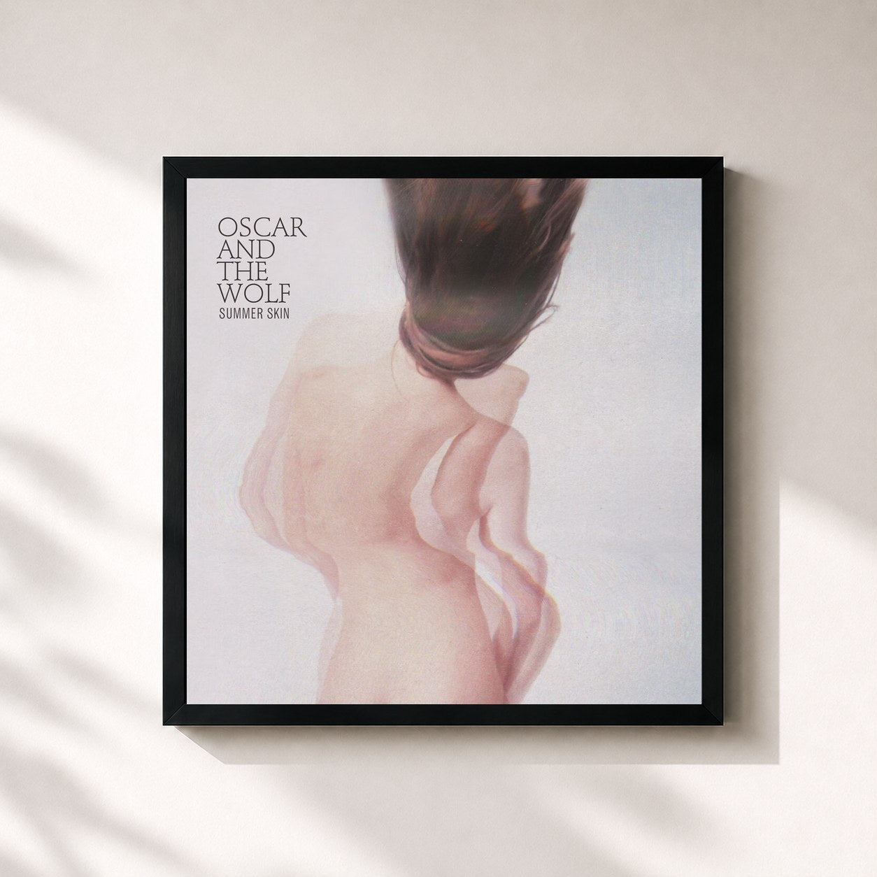 #noir Tableau carré de l'album Summer Skin de Oscar and the Wolf, cadre noir 32x32 cm