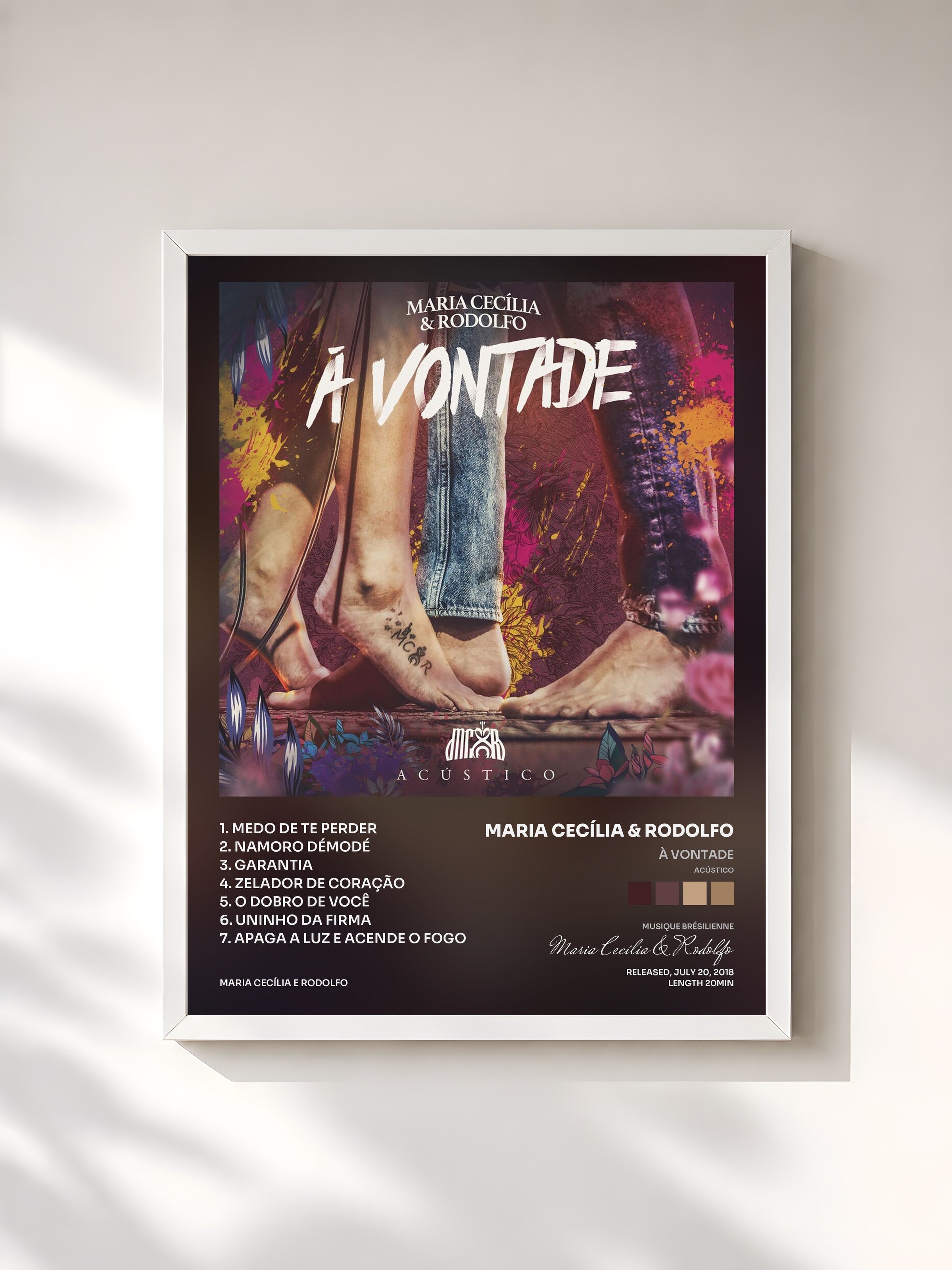 #blanc Tableau de l'album À Vontade (Acústico) de Maria Cecília & Rodolfo, cadre blanc, imprimé et encadré en France