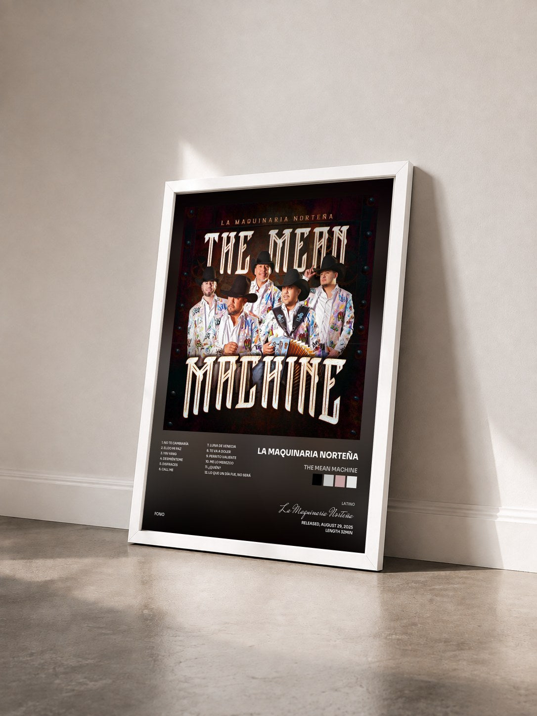 #blanc Tableau de l'album The Mean Machine de La Maquinaria Norteña vu de trois quarts, cadre blanc
