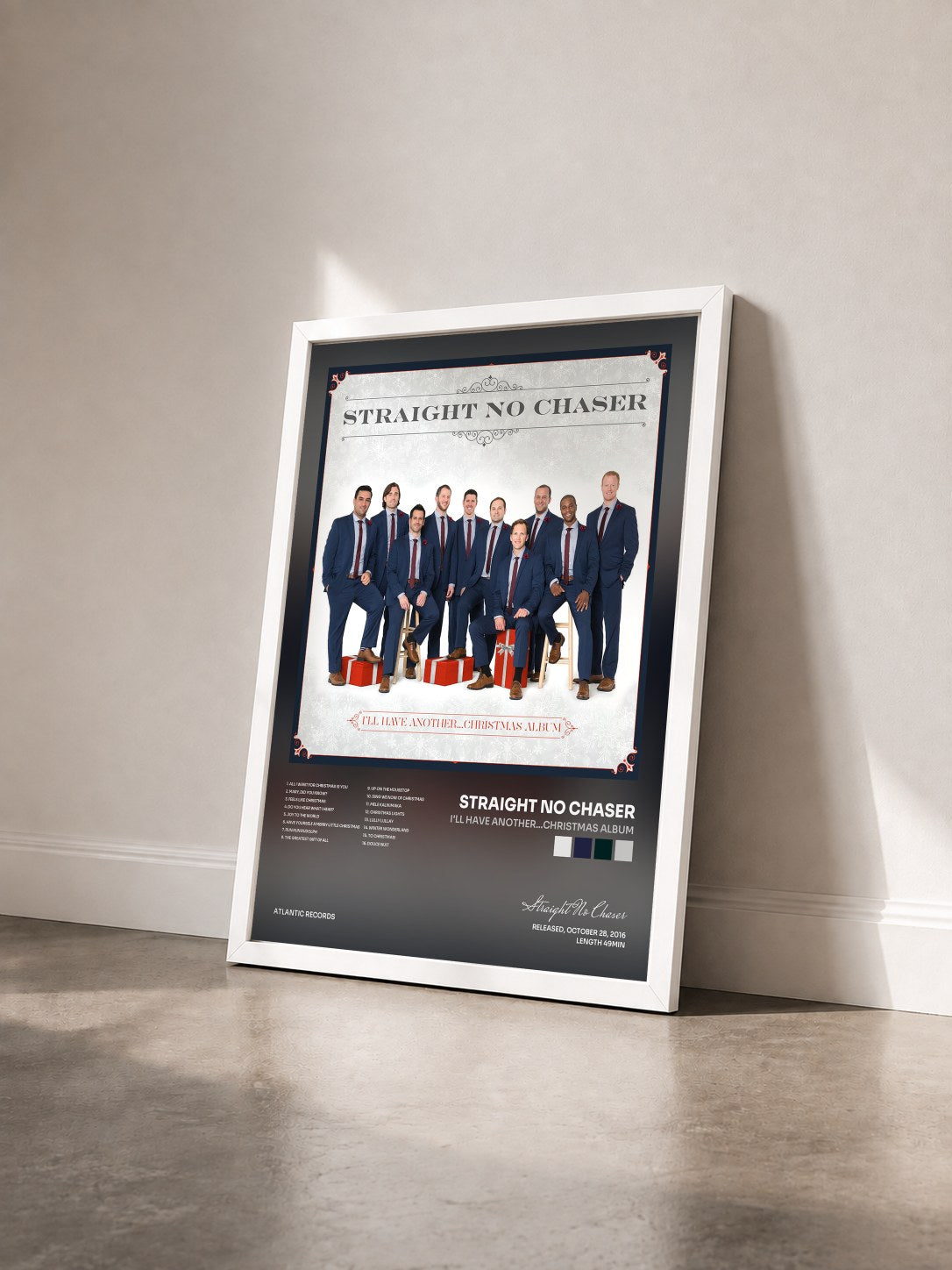 #blanc Tableau de l'album I'll Have Another...Christmas Album de Straight No Chaser vu de trois quarts, cadre blanc