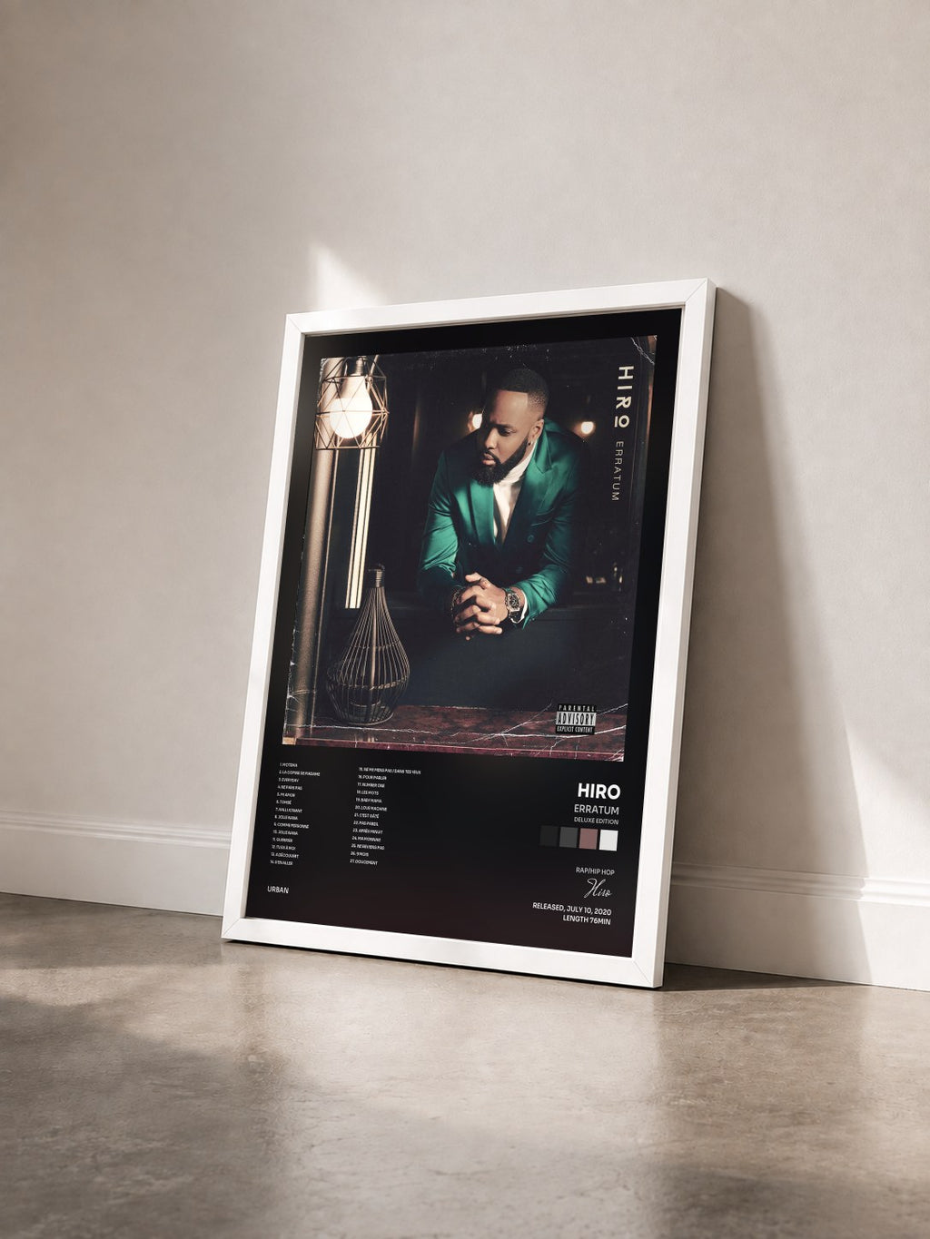 #blanc Tableau de l'album Erratum (Deluxe Edition) de Hiro vu de trois quarts, cadre blanc