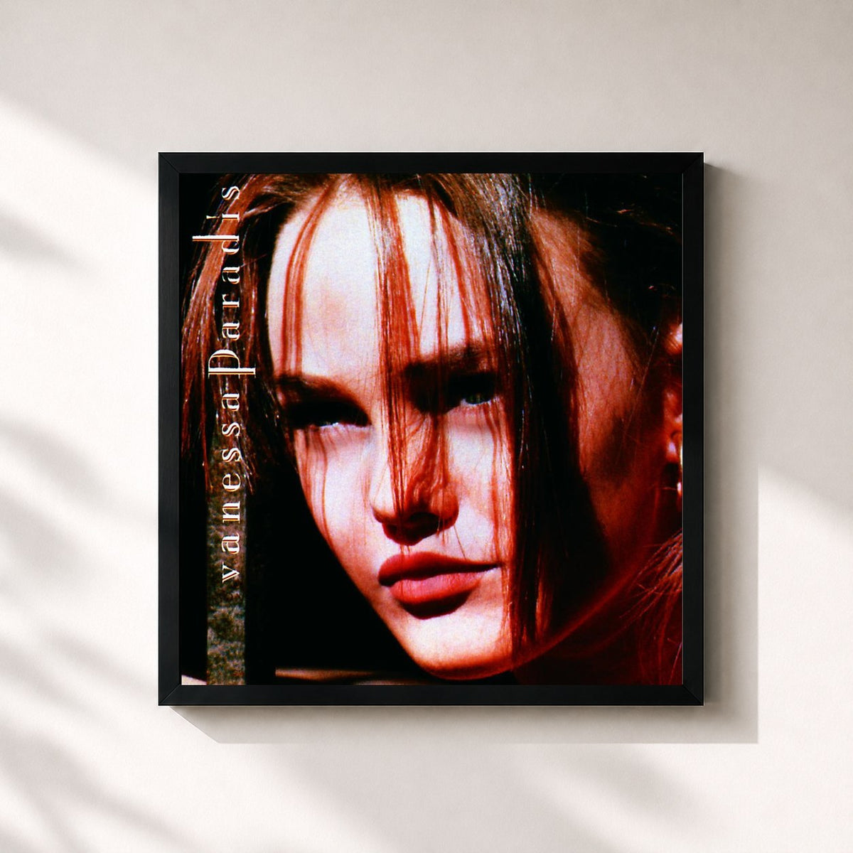 #noir Variations sur le même t’aime de Vanessa Paradis en lámina cuadrada enmarcada, marco negro de 32x32 cm