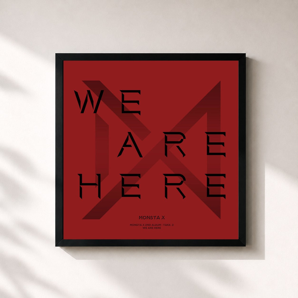 #noir Tableau carré de l'album Take.2 We Are Here. de Monsta X, cadre noir 32x32 cm