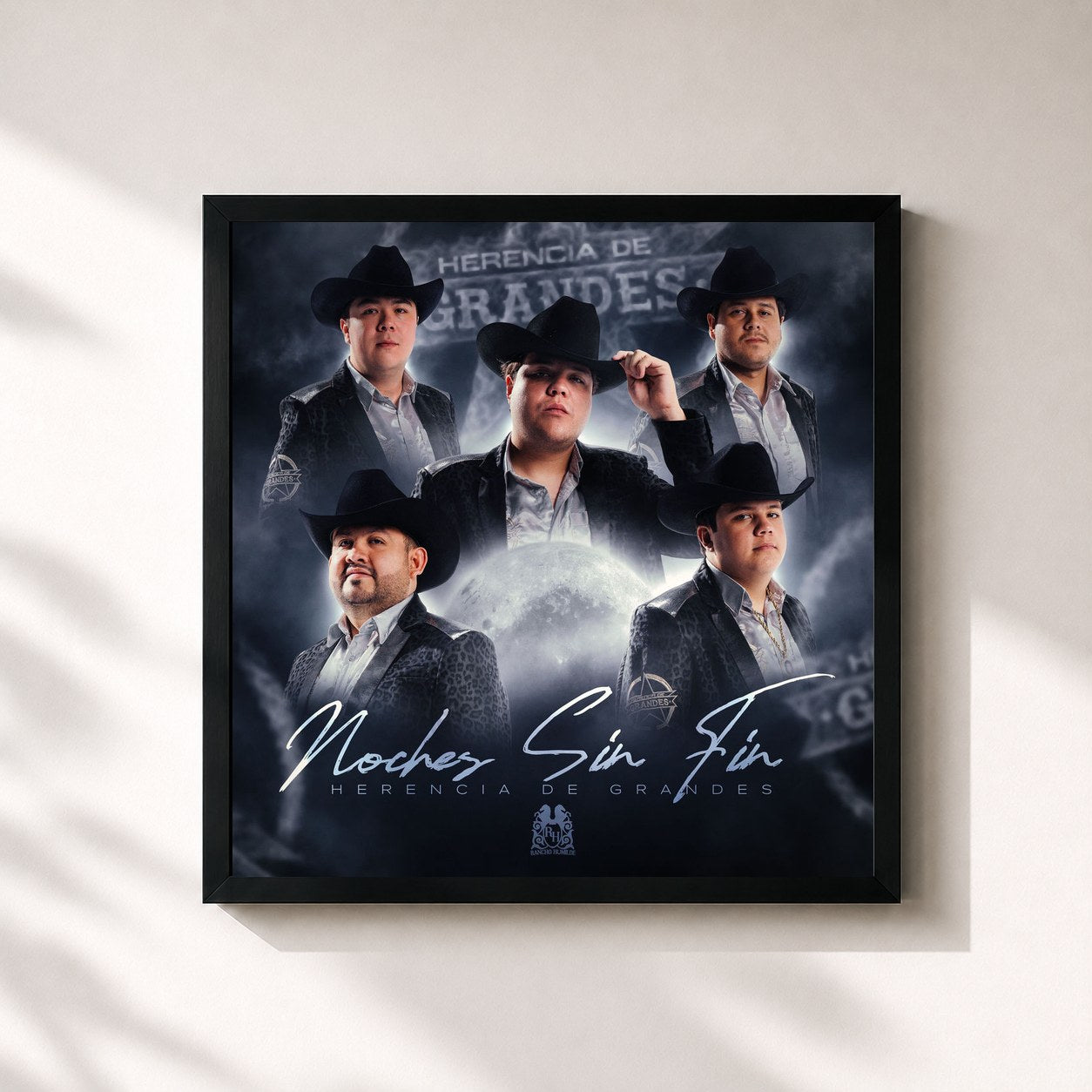 #noir Tableau carré de l'album Noches Sin Fin de Herencia De Grandes, cadre noir 32x32 cm