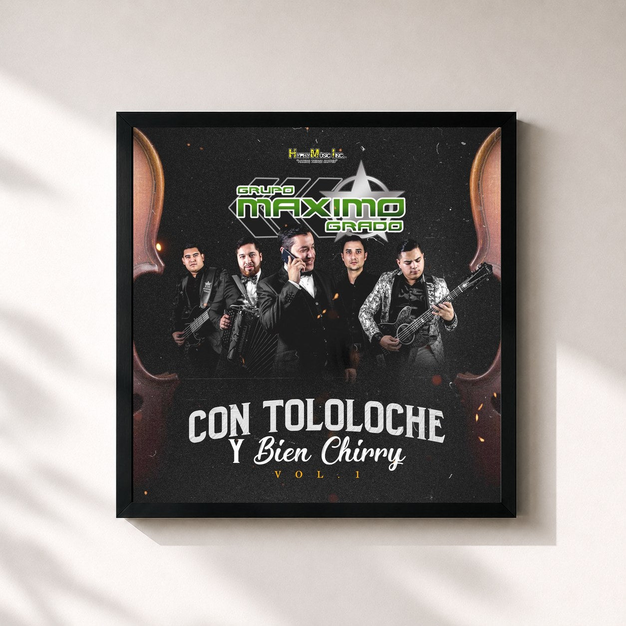 #noir Tableau carré de l'album Con Tololoche y Bien Chirry , Vol. 1 de Grupo Maximo Grado, cadre noir 32x32 cm