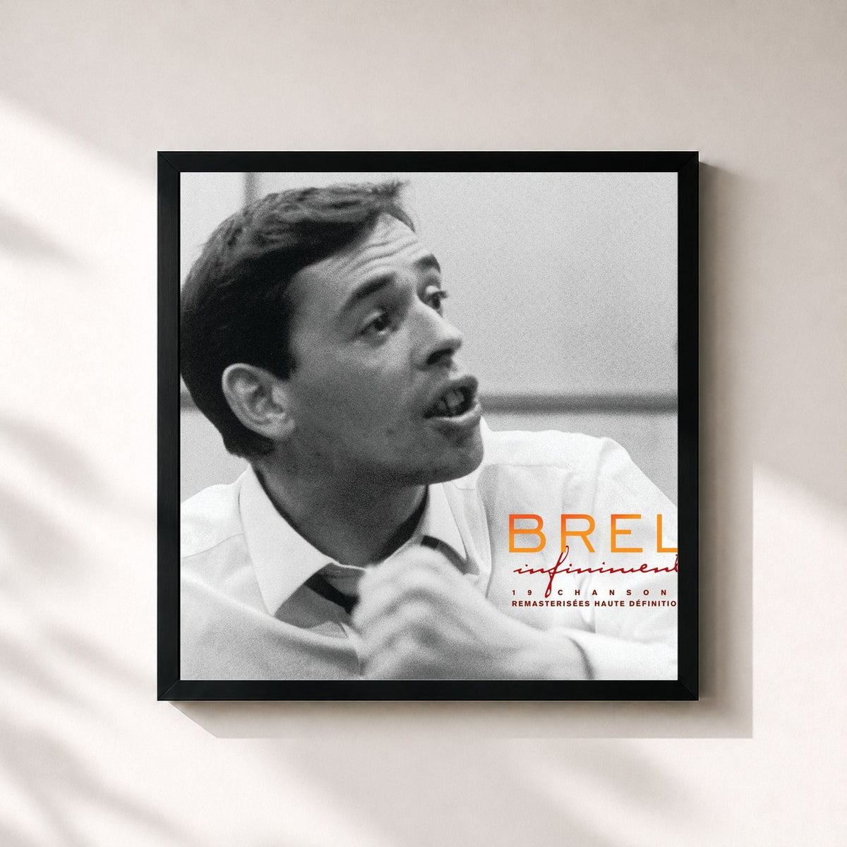 #noir Tableau carré de l'album Infiniment de Jacques Brel, cadre noir 32x32 cm