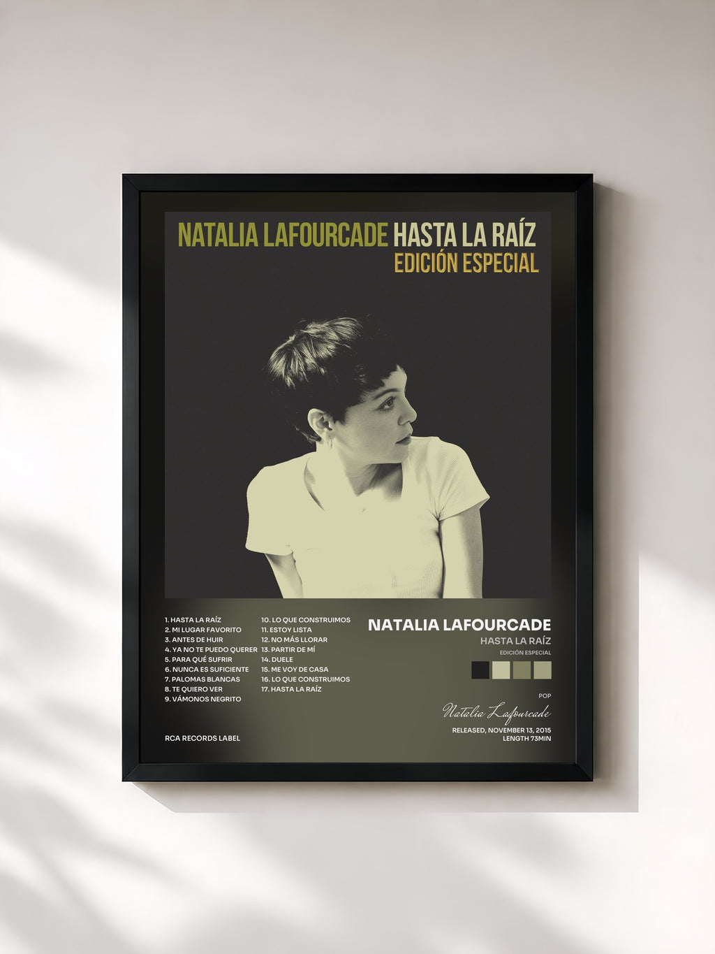 #noir Tableau de l'album Hasta la Raíz (Edición Especial) de Natalia Lafourcade, cadre noir, imprimé et encadré en France