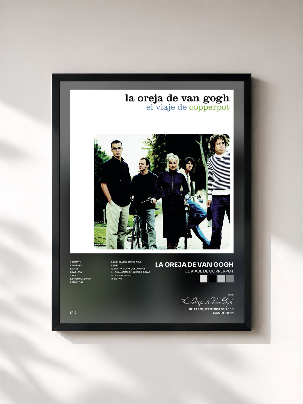 #noir Tableau de l'album El Viaje de Copperpot de La Oreja de Van Gogh, cadre noir, imprimé et encadré en France