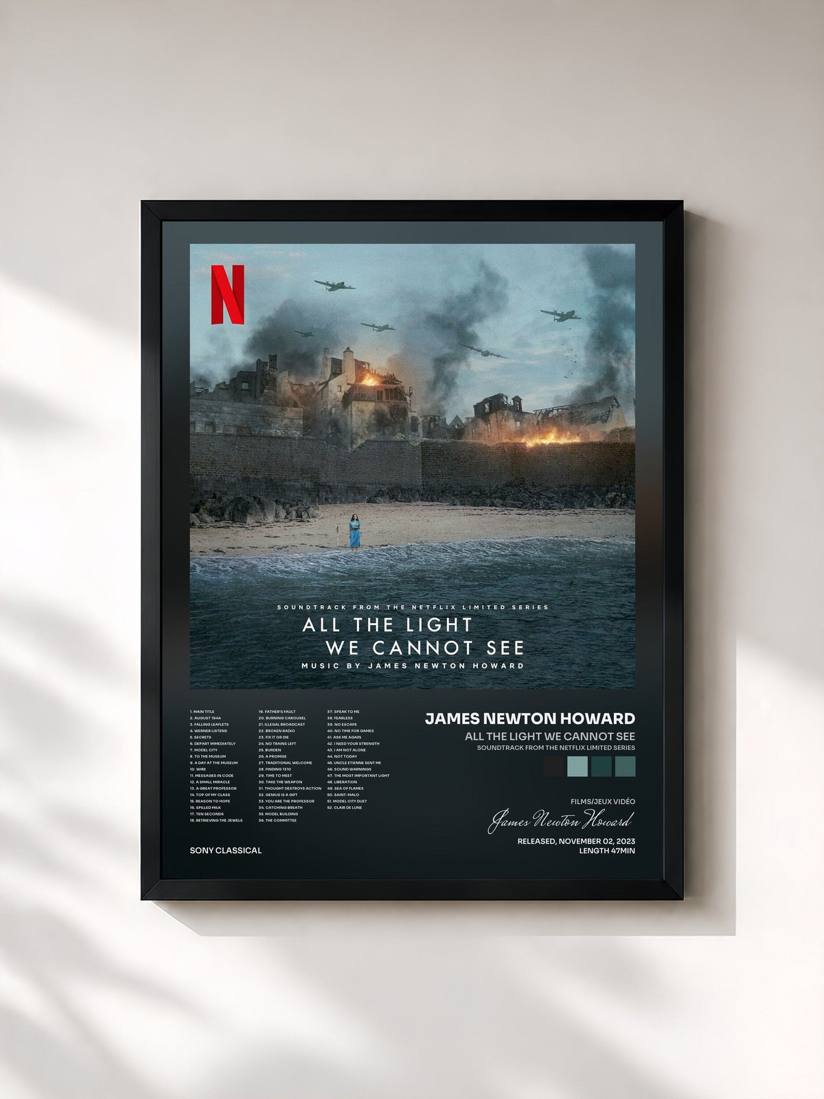 #noir Tableau de l'album All the Light We Cannot See (Soundtrack from the Netflix Limited Series) de James Newton Howard, cadre noir, imprimé et encadré en France