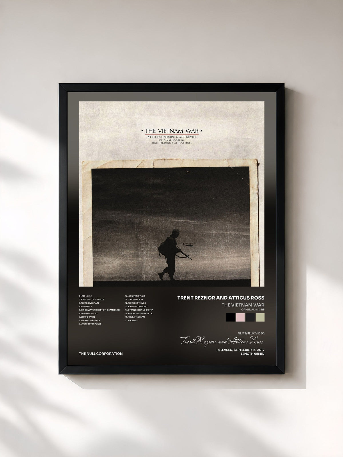 #noir Tableau de l'album The Vietnam War (Original Score) de Trent Reznor and Atticus Ross, cadre noir, imprimé et encadré en France