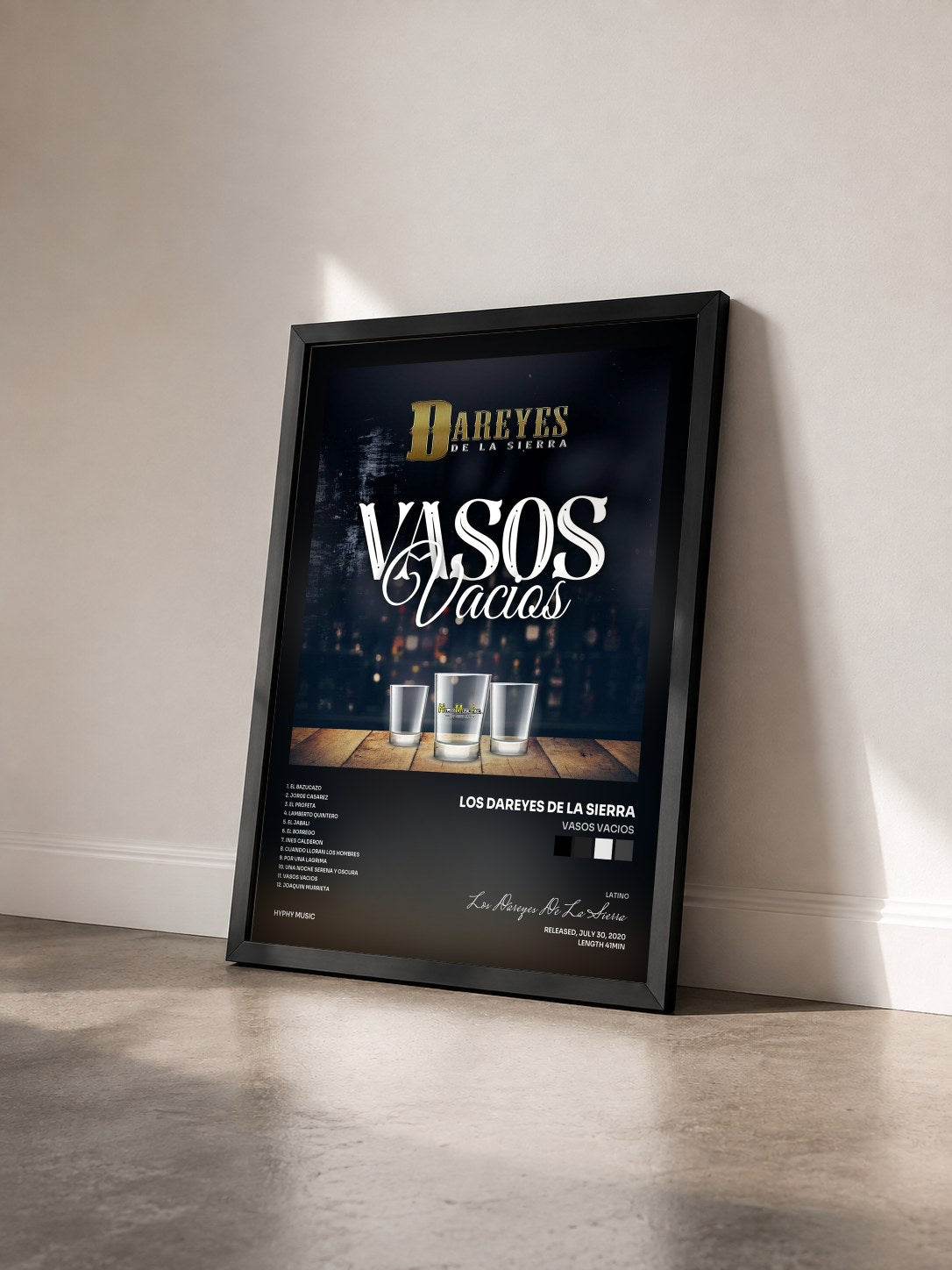 #noir Tableau de l'album Vasos Vacios de Los Dareyes De La Sierra vu de trois quarts, cadre noir