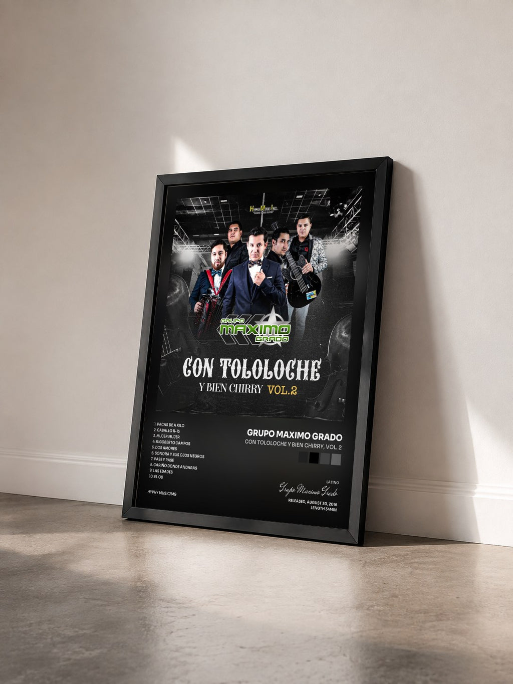 #noir Tableau de l'album Con Tololoche y Bien Chirry, Vol. 2 de Grupo Maximo Grado vu de trois quarts, cadre noir