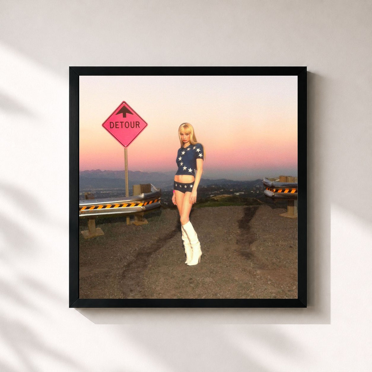 #noir Detour de Kim Petras en lámina cuadrada enmarcada, marco negro de 32x32 cm