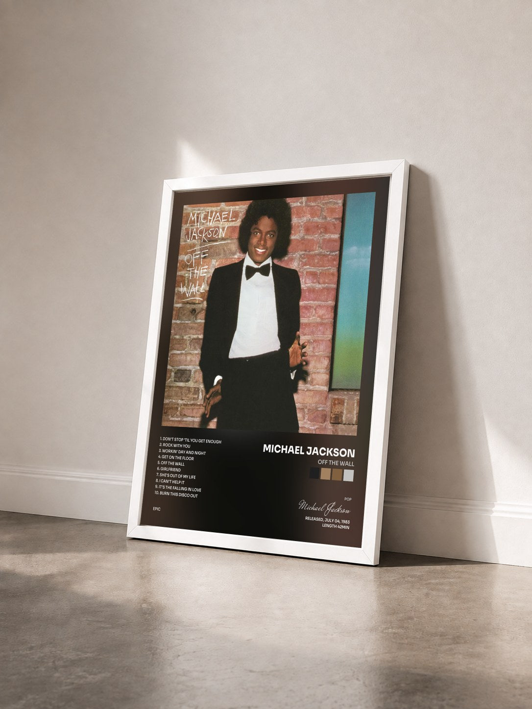 #blanc Tableau de l'album Off the Wall de Michael Jackson vu de trois quarts, cadre blanc
