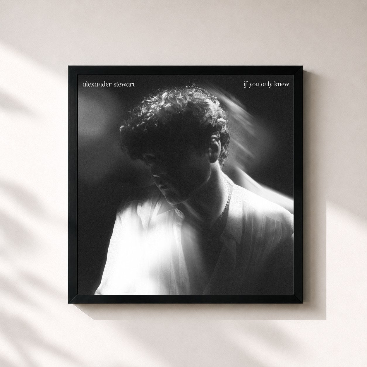 #noir Tableau carré de l'album if you only knew de Alexander Stewart, cadre noir 32x32 cm