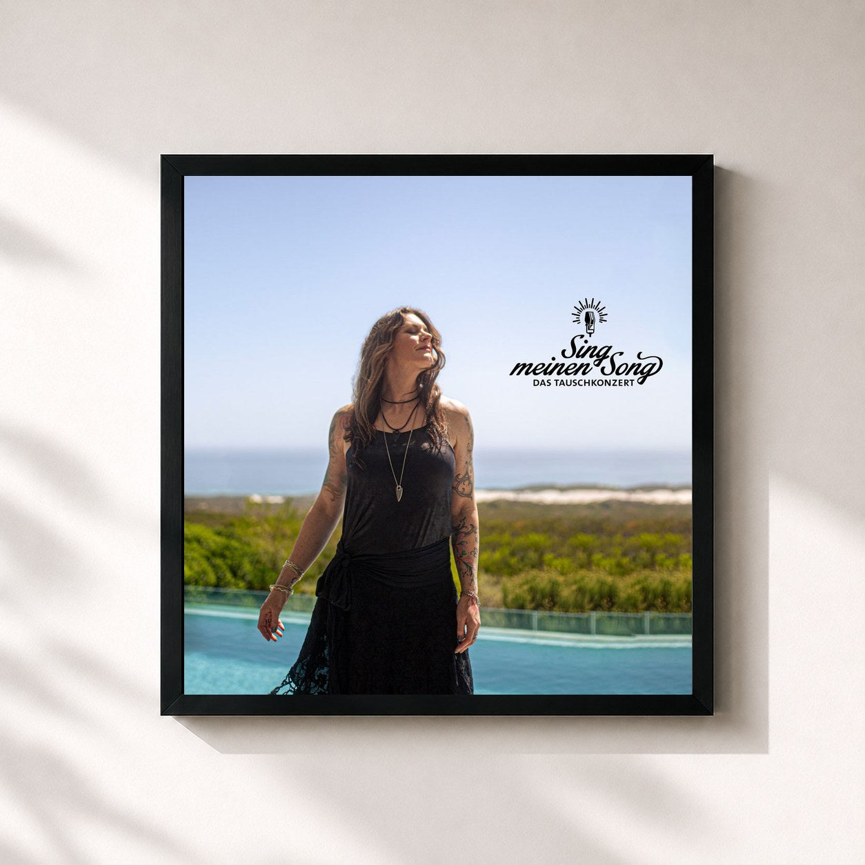 #noir Tableau carré de l'album Floor Jansen bei Sing meinen Song, Vol. 9 de Floor Jansen, cadre noir 32x32 cm