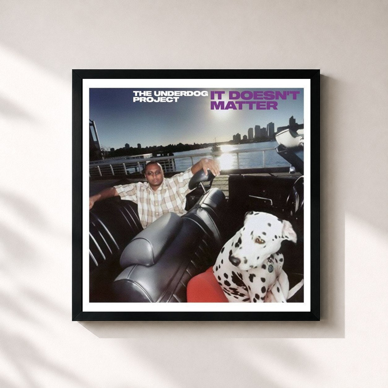 #noir Tableau carré de l'album It Doesn't Matter de The Underdog Project, cadre noir 32x32 cm
