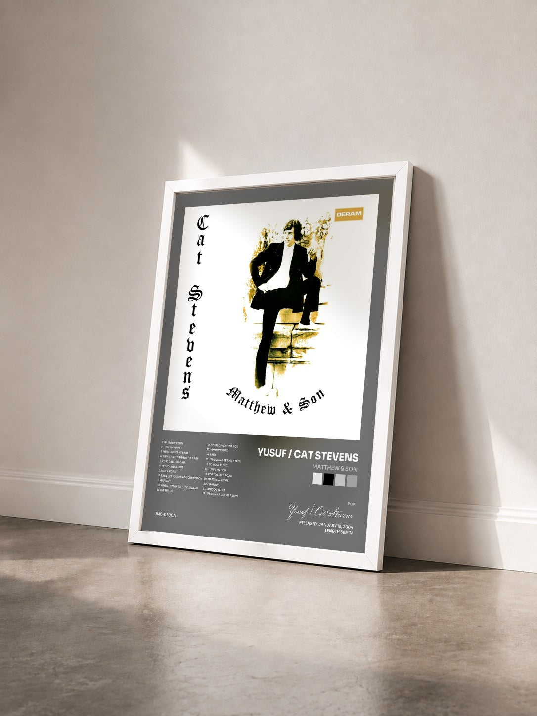 #blanc Tableau de l'album Matthew & Son de Yusuf / Cat Stevens vu de trois quarts, cadre blanc