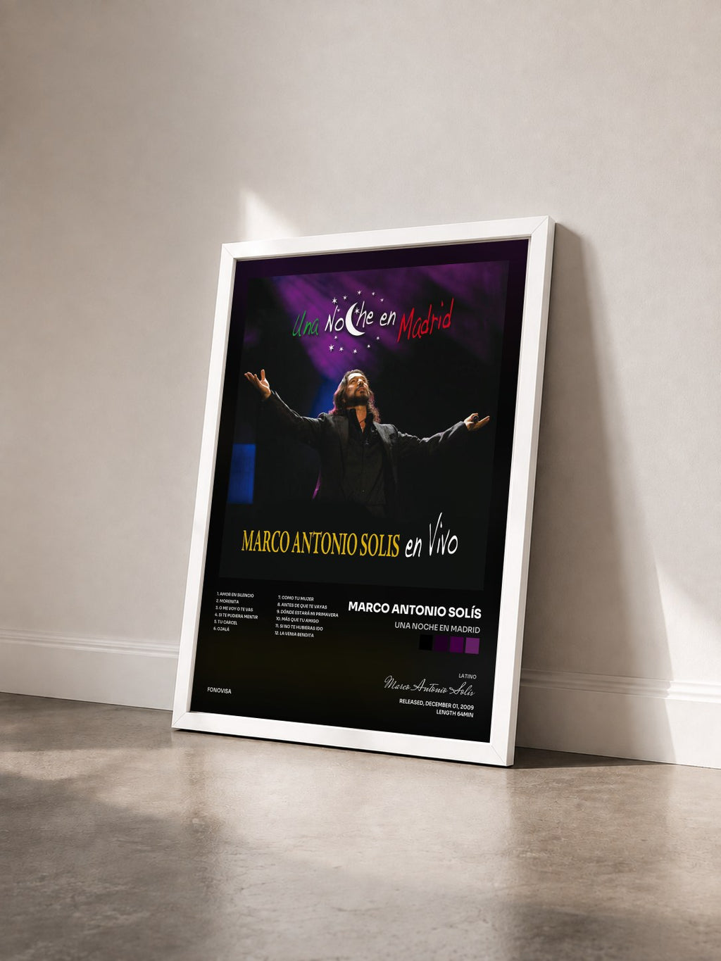 #blanc Tableau de l'album Una Noche En Madrid de Marco Antonio Solís vu de trois quarts, cadre blanc