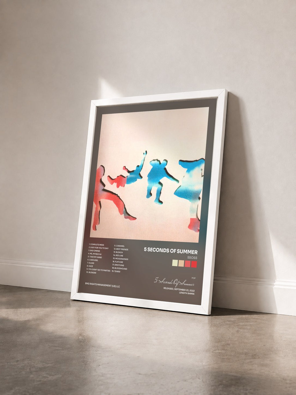 #blanc Tableau de l'album 5SOS5 de 5 Seconds Of Summer vu de trois quarts, cadre blanc