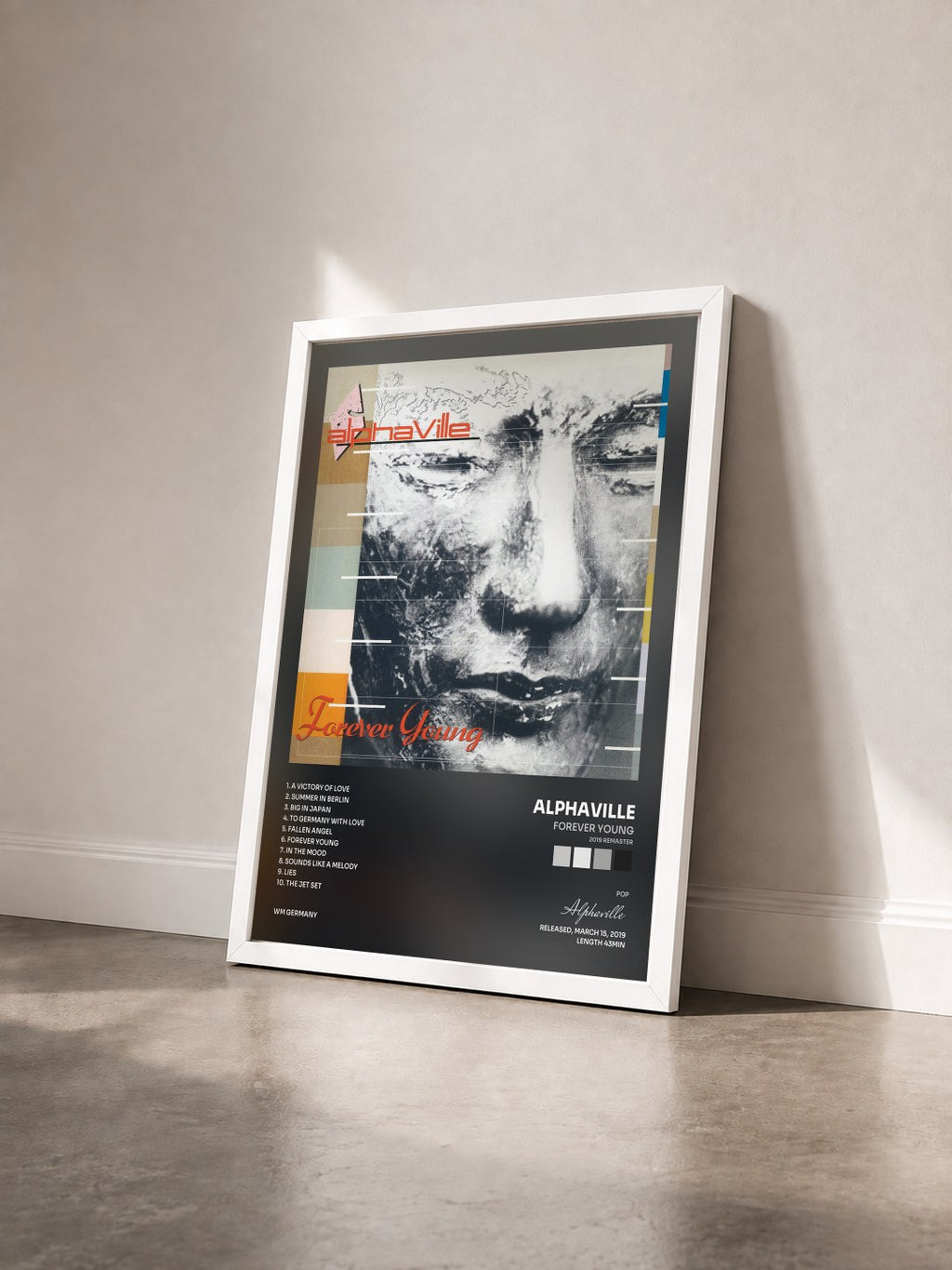 #blanc Forever Young (2019 Remaster) de Alphaville en lámina enmarcada vista de tres cuartos, marco blanco