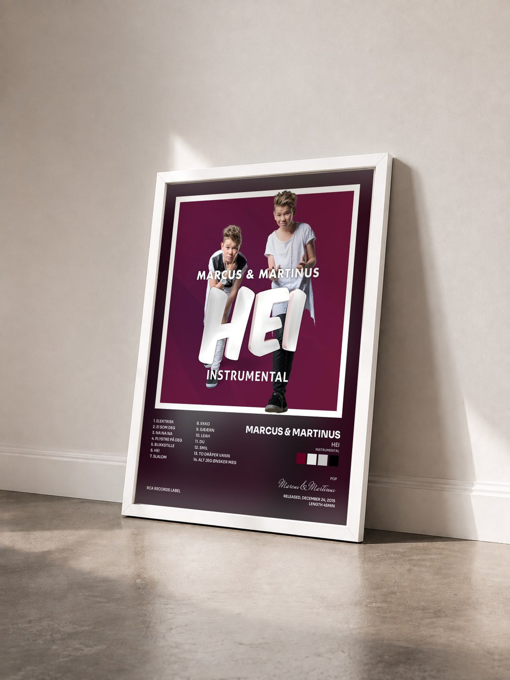 #blanc Tableau de l'album Hei (Instrumental) de Marcus & Martinus vu de trois quarts, cadre blanc