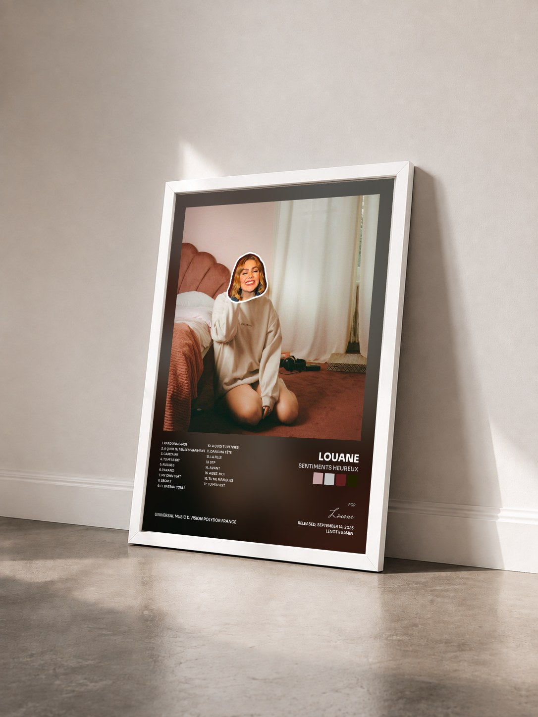 #blanc Tableau de l'album Sentiments Heureux de Louane vu de trois quarts, cadre blanc