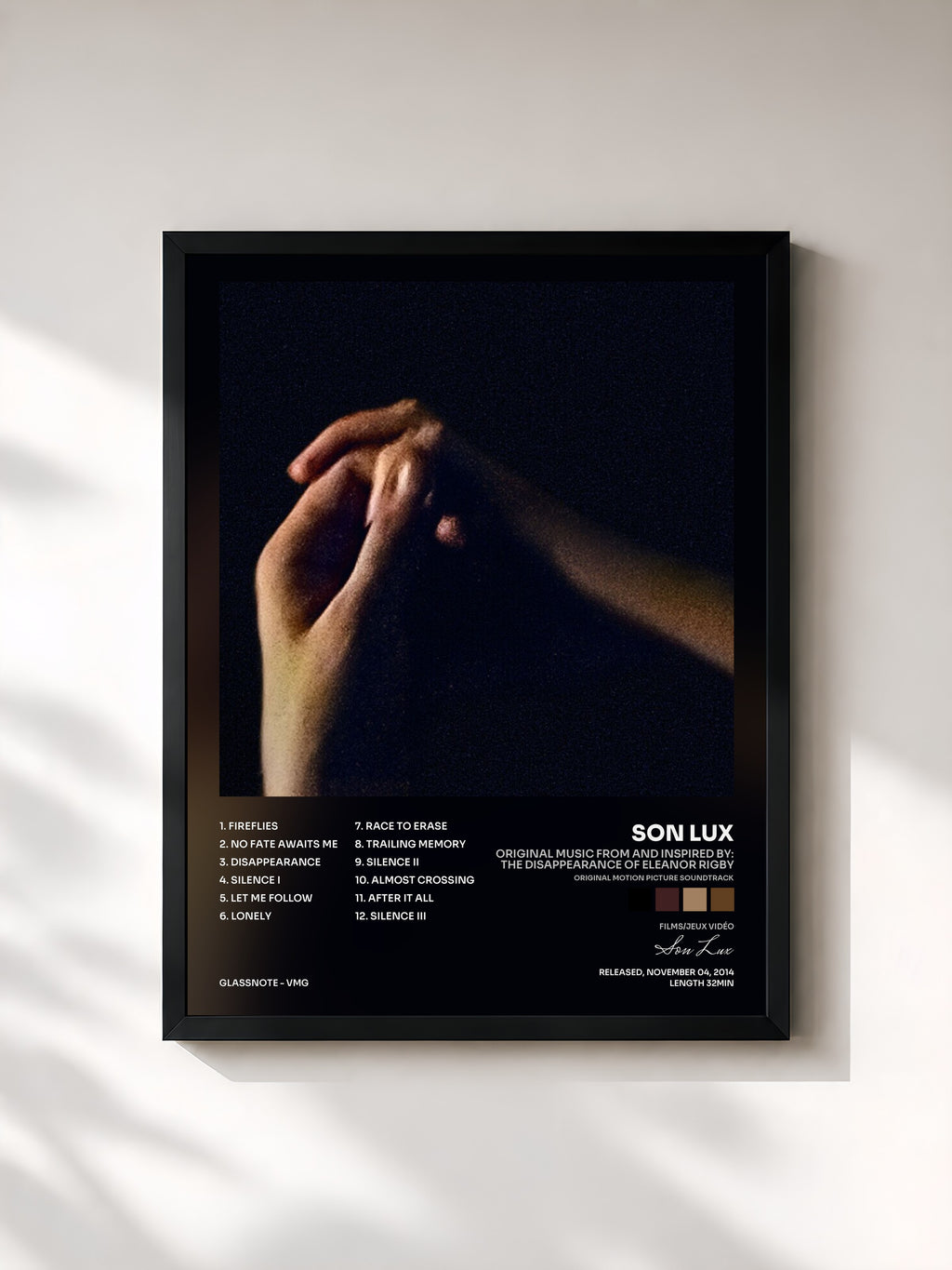 #noir Original Music from and Inspired By: The Disappearance of Eleanor Rigby (Original Motion Picture Soundtrack) de Son Lux en lámina enmarcada, marco negro, impresa y enmarcada en Francia
