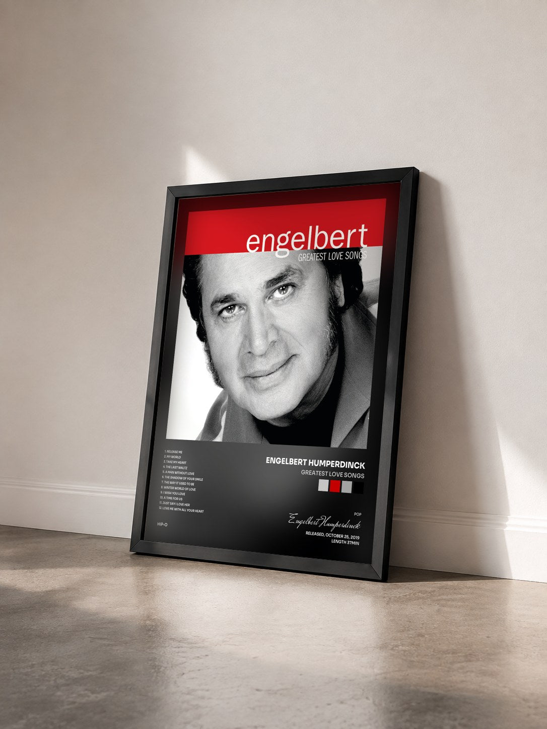 #noir Tableau de l'album Greatest Love Songs de Engelbert Humperdinck vu de trois quarts, cadre noir